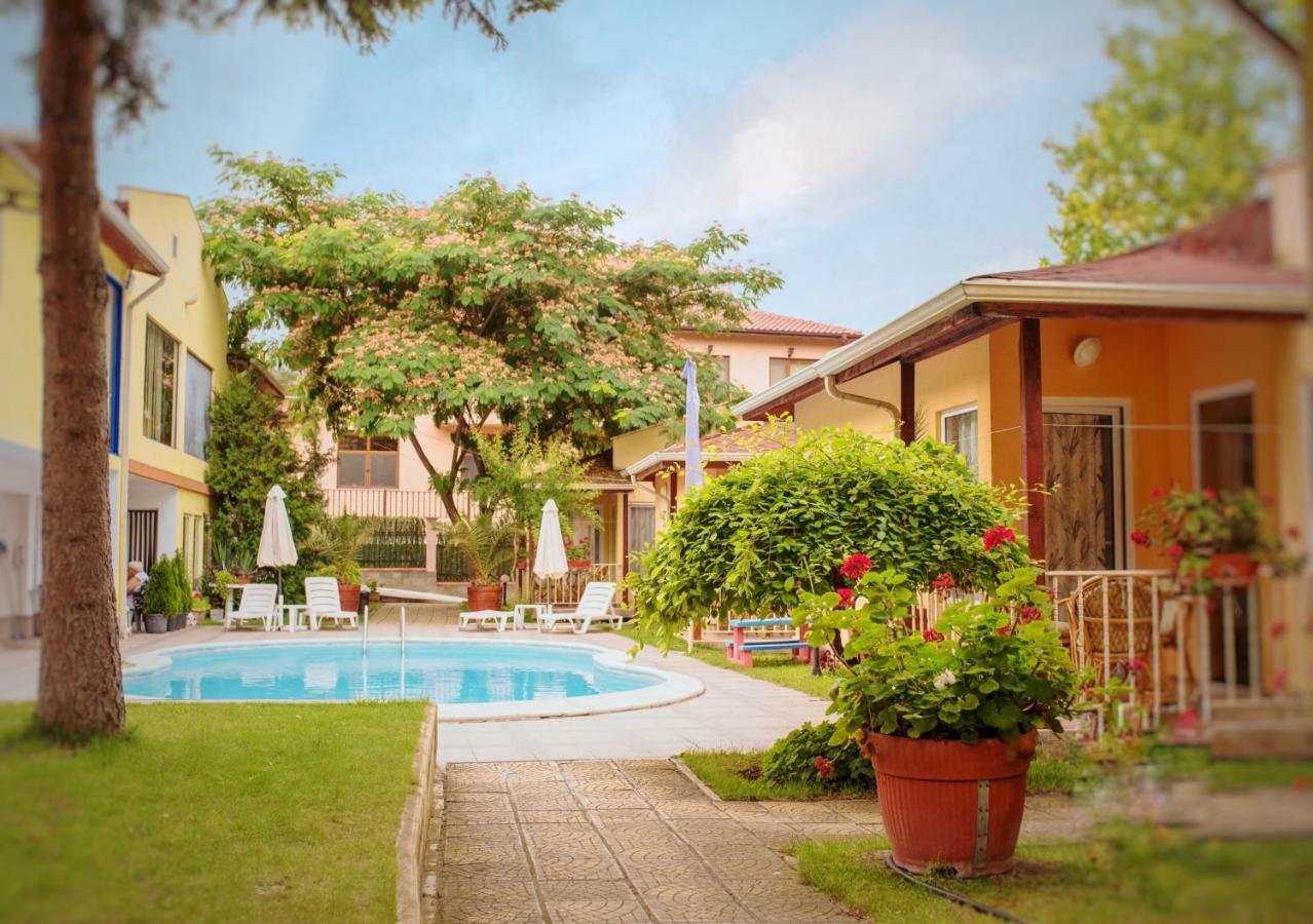 Holiday Village Interpark Kranevo Exterior photo